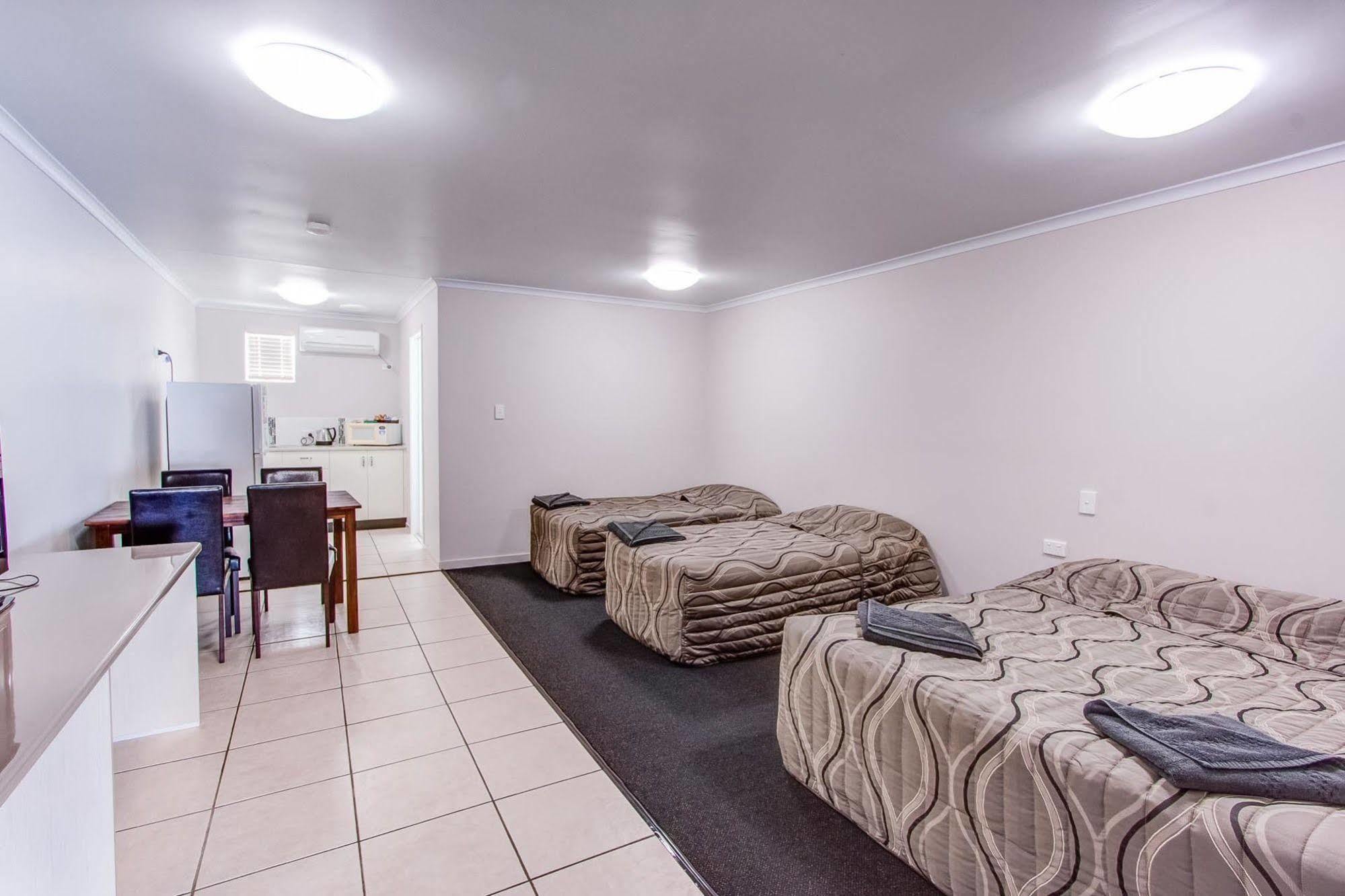 Galaxy Mackay Motor Inn Extérieur photo